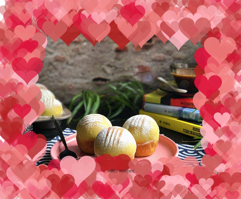 Spinach and Honey Bean Soft European Buns