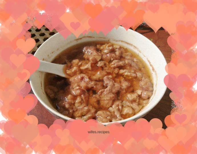 Walnut stew with wine