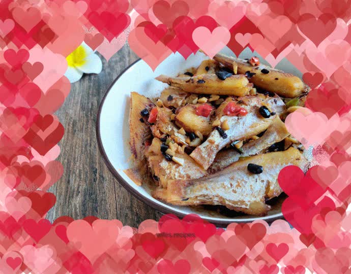 Dried fish peeled with black bean paste