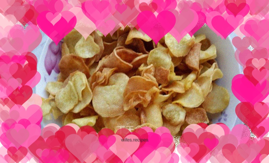 Homemade snack potato chips