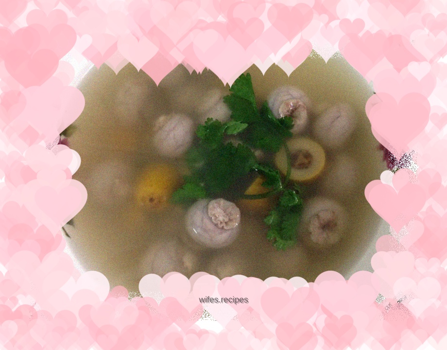 Olive pork noodles in clay pot