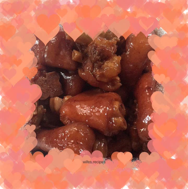 Braised pig trotters