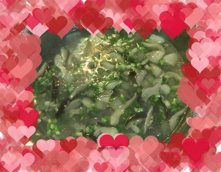 Winter melon and mushroom soup