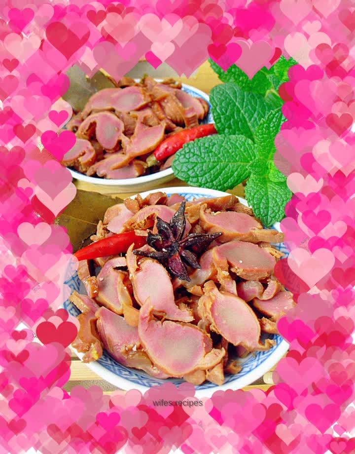 Braised chicken gizzards