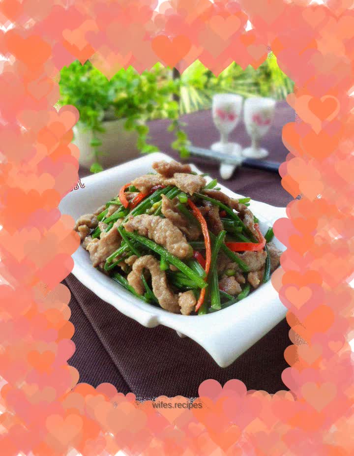 Stir-fried beef with chives