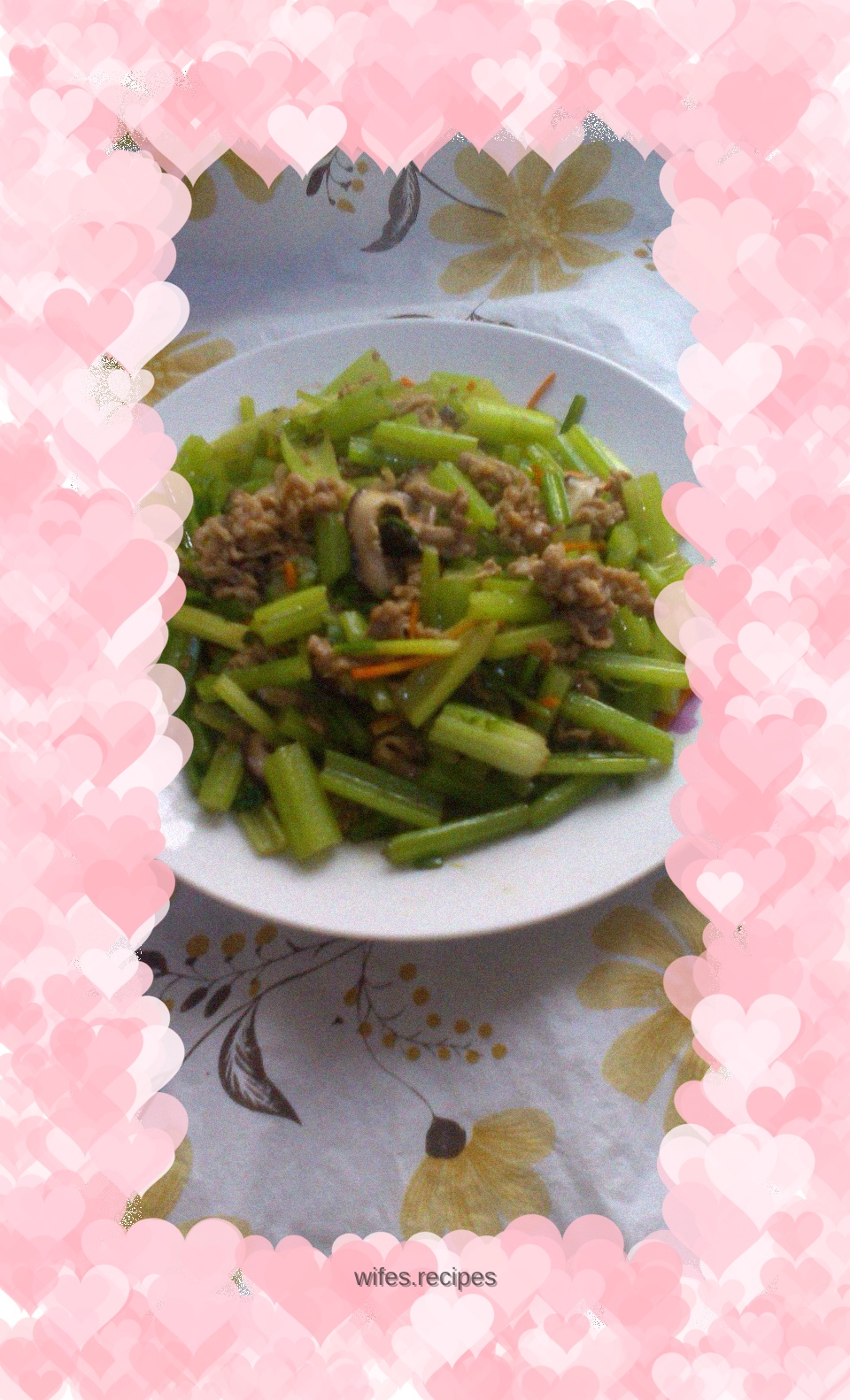 Stir-fried mutton slices with celery