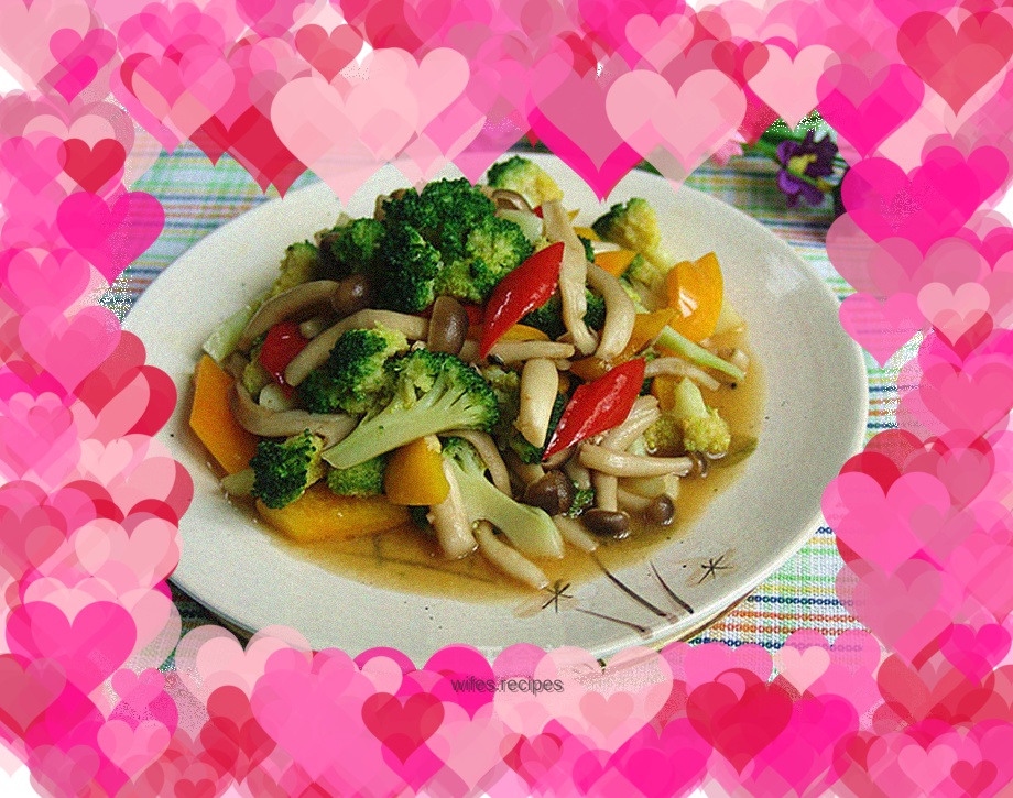 Mushroom braised fresh vegetables