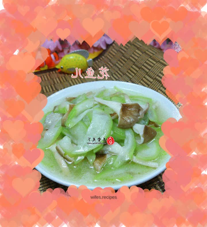 Pork belly mushrooms are boiled and bloom at night