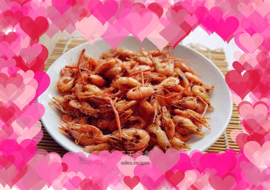 Fried river shrimp in oil