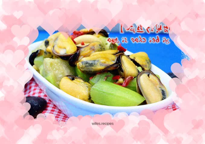 【Deciphering the delicious taste on the tip of the tongue】# meet#--Sauteed Mussels and Loofah