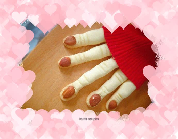 Witch finger cookies