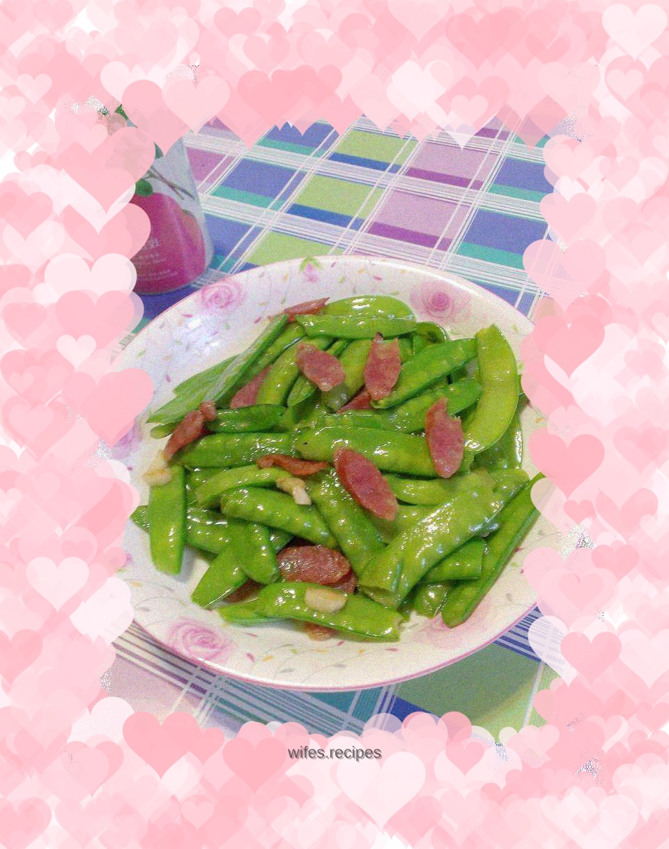 Crispy fried snow peas