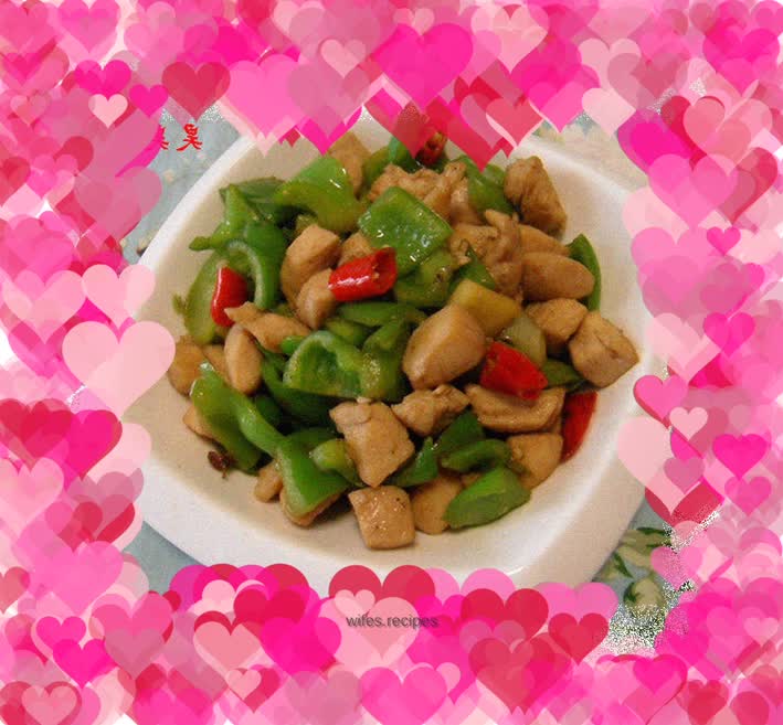 Stir-fried diced chicken with green pepper
