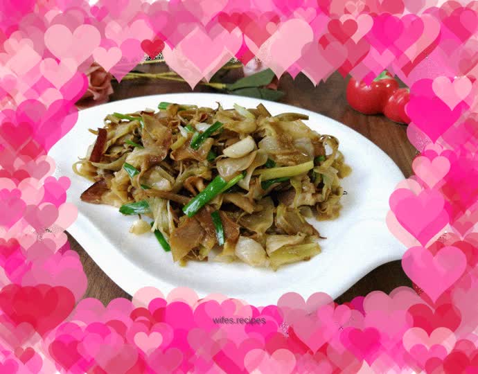 Stir-fried gardenias with bacon