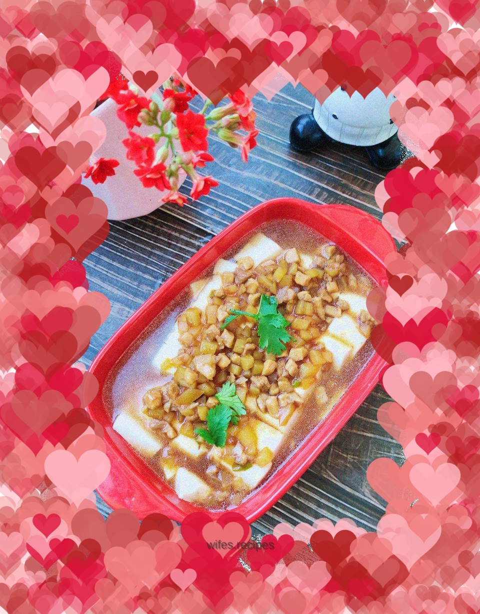 Steamed tofu with minced potatoes and meat