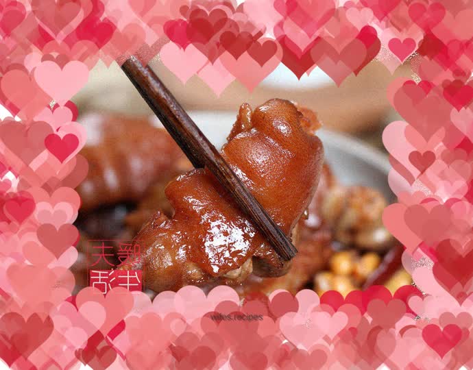 Braised pork trotters