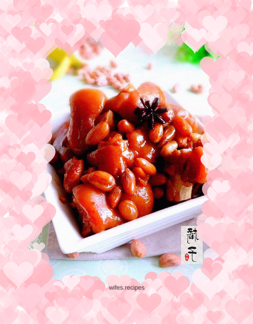 Fermented bean curd and pork trotters stewed with peanuts