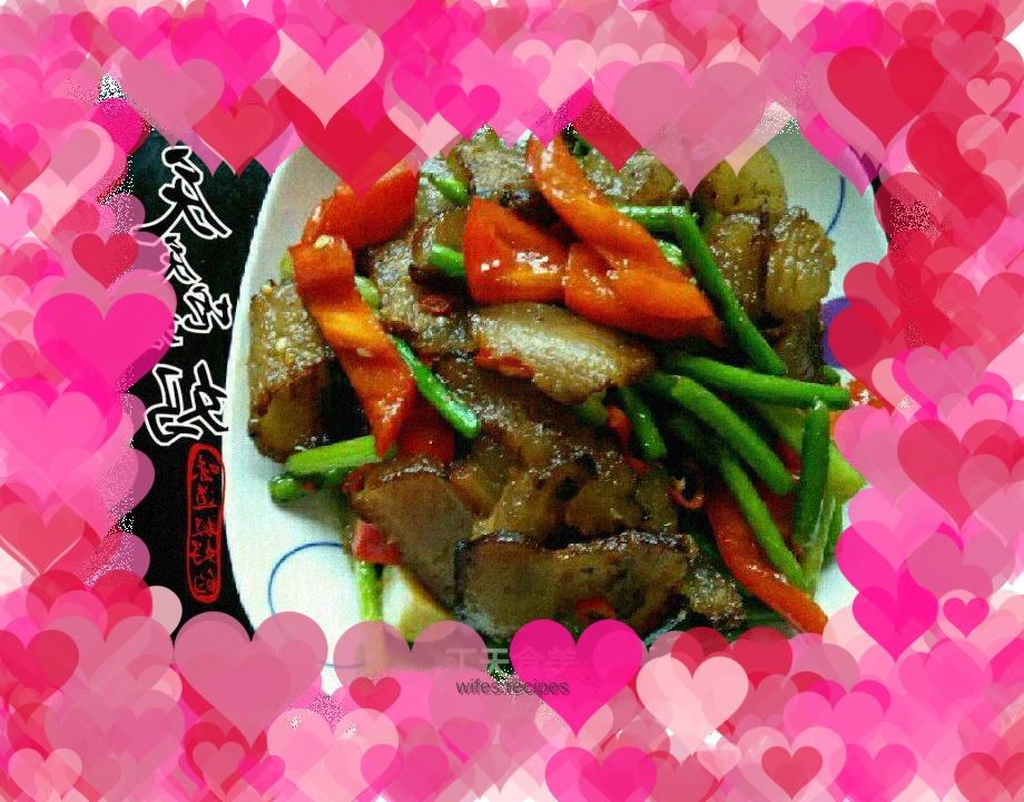 Stir-fried Xiangli Bacon with Garlic Moss