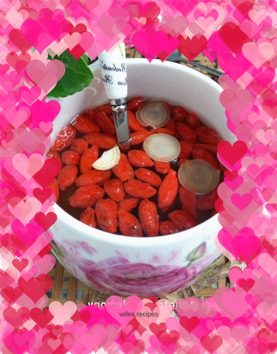 A cup of Four Seasons Beauty Tea every day