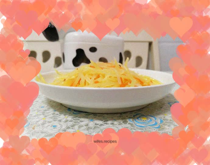 Stir-fried carrots and shredded potatoes