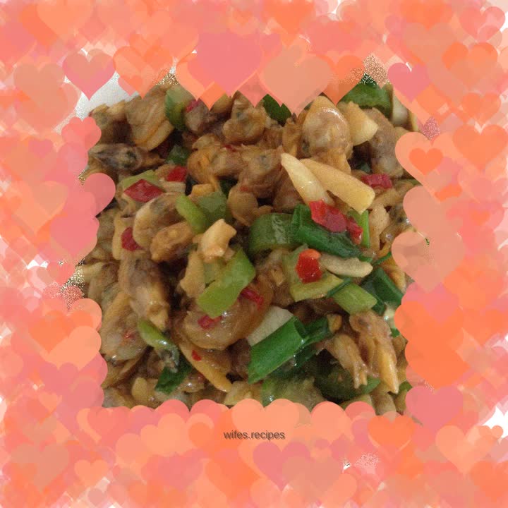 Stir-fried clam meat