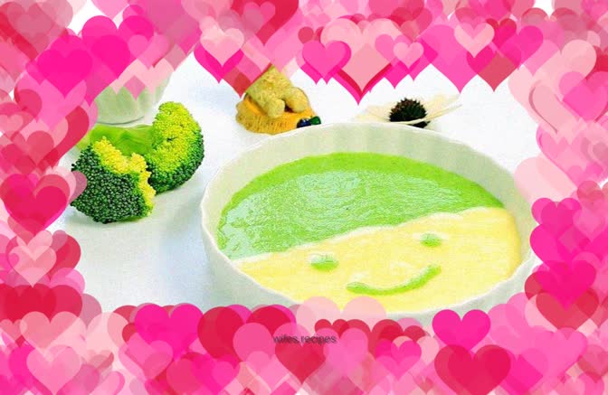 Broccoli and egg yolk rice cereal