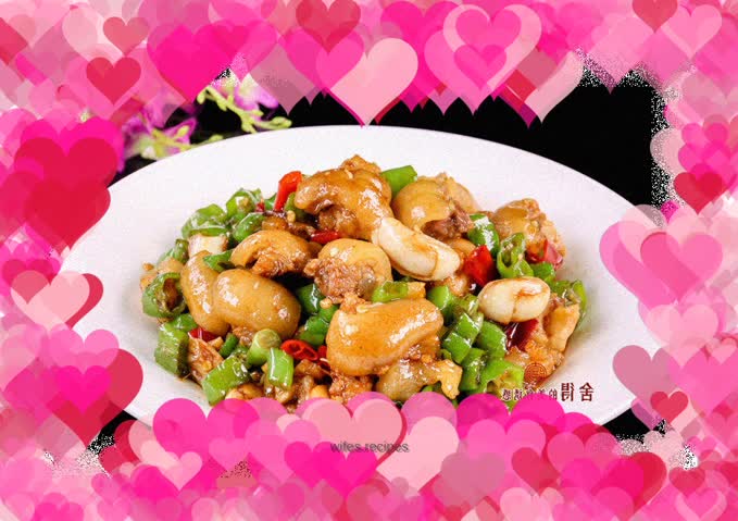 Green pepper pork knuckle skin