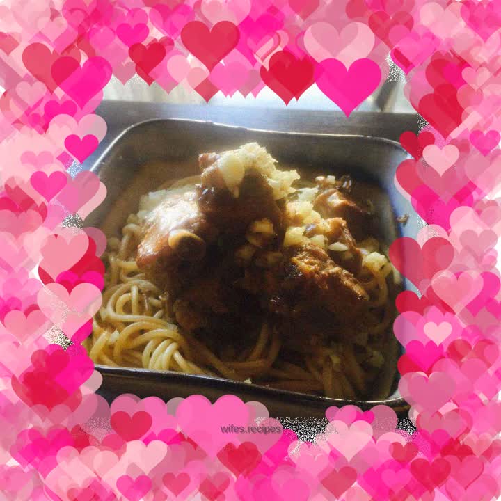 Spicy Pork Ribs Braised Noodles