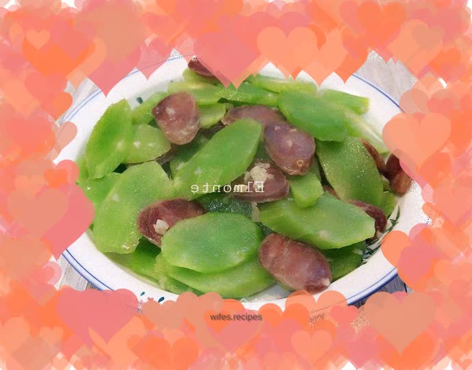 Stir-fried Sausage and Lettuce