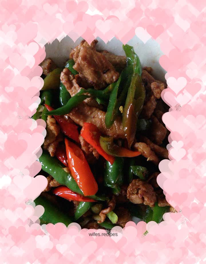 Fried pork with green pepper