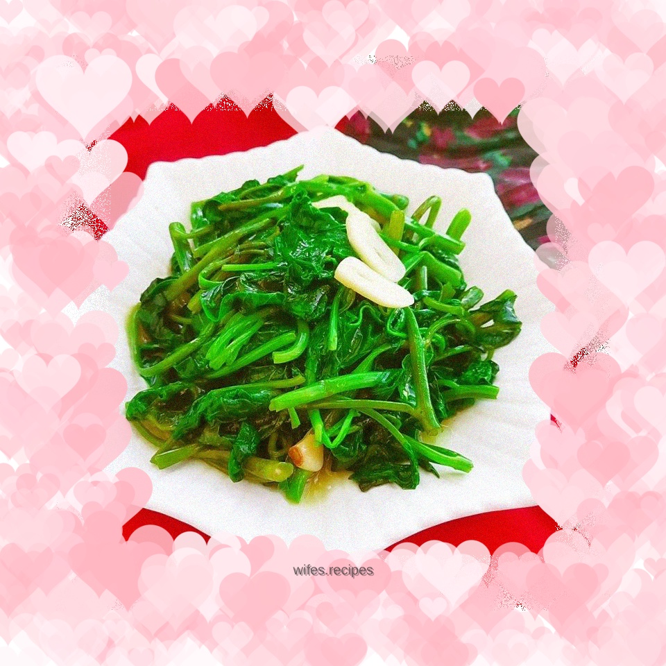 Fried water spinach