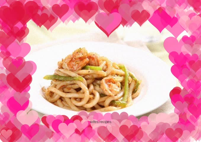 Fried Udon Noodles with Black Pepper