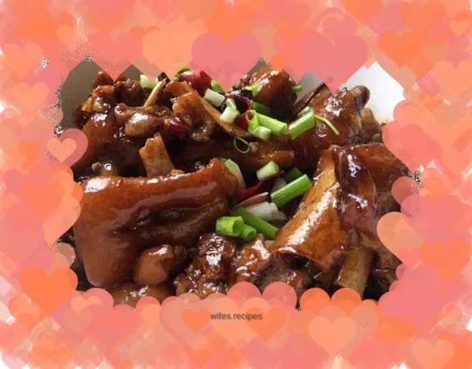 Braised pig trotters