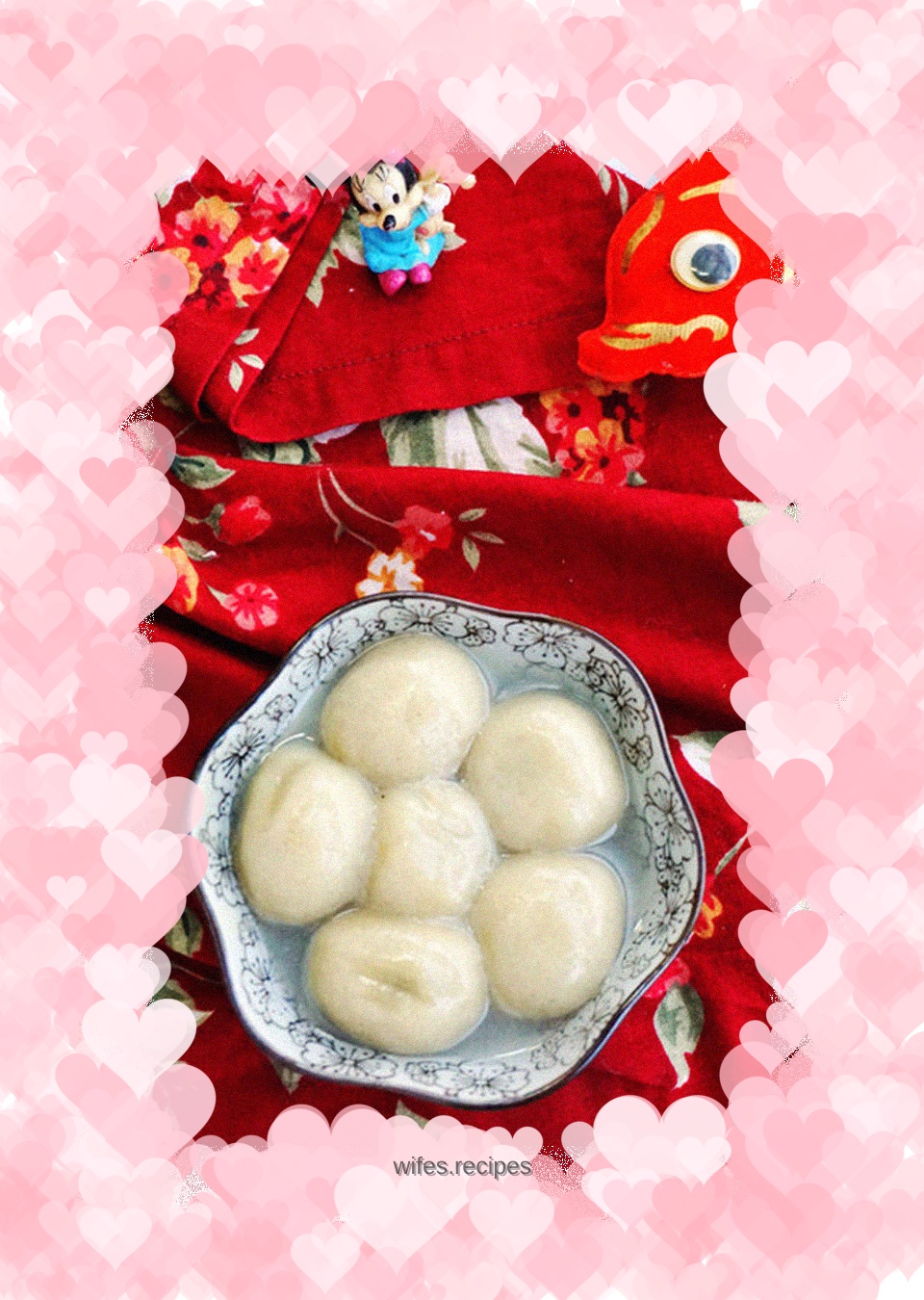 Mango and sesame glutinous rice balls