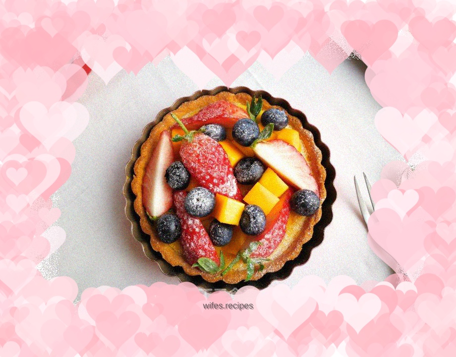 Sweetheart Fruit Pie