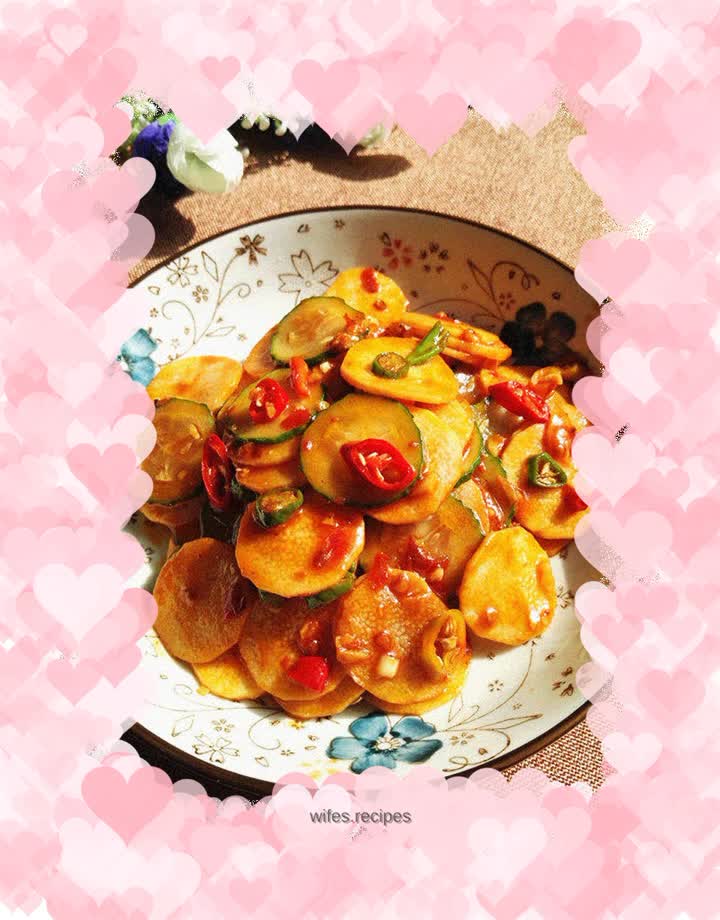 Fried yam with spicy sauce