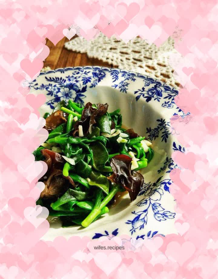 Stir-fried Andrographis Paniculata with Garlic and Fungus