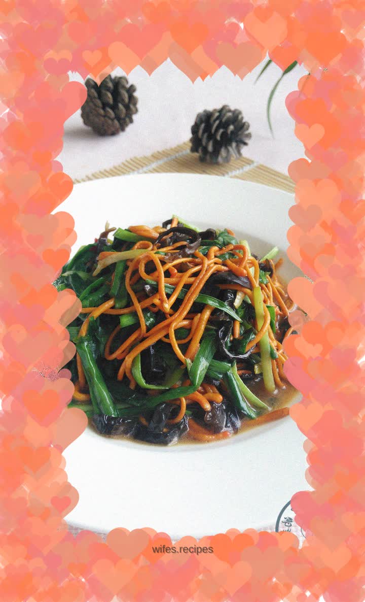 Stir-fried leeks with cordyceps, flowers and fungus