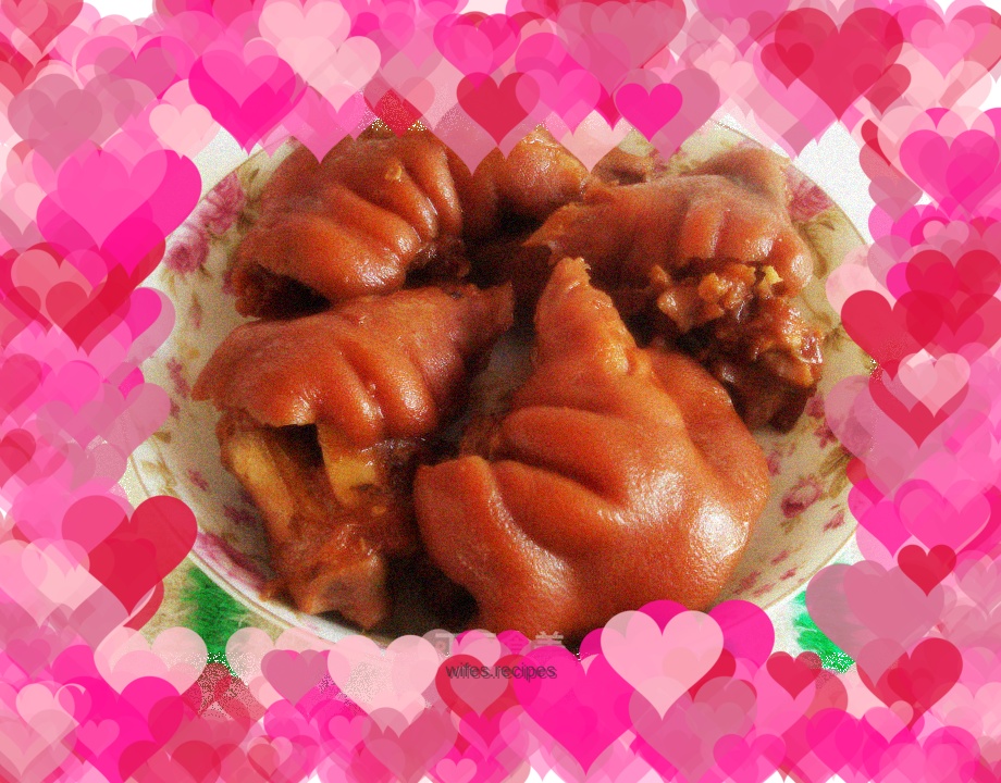 Sauced pork trotters