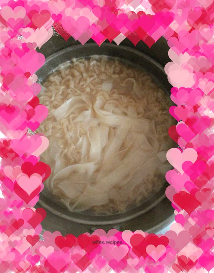 Goose intestine noodles simple, convenient and delicious