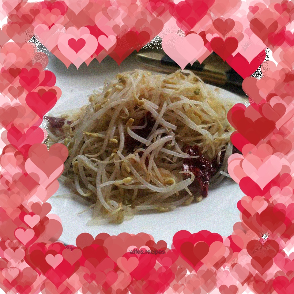 Vegetarian fried bean sprouts