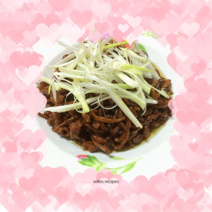 Shredded pork with sauce