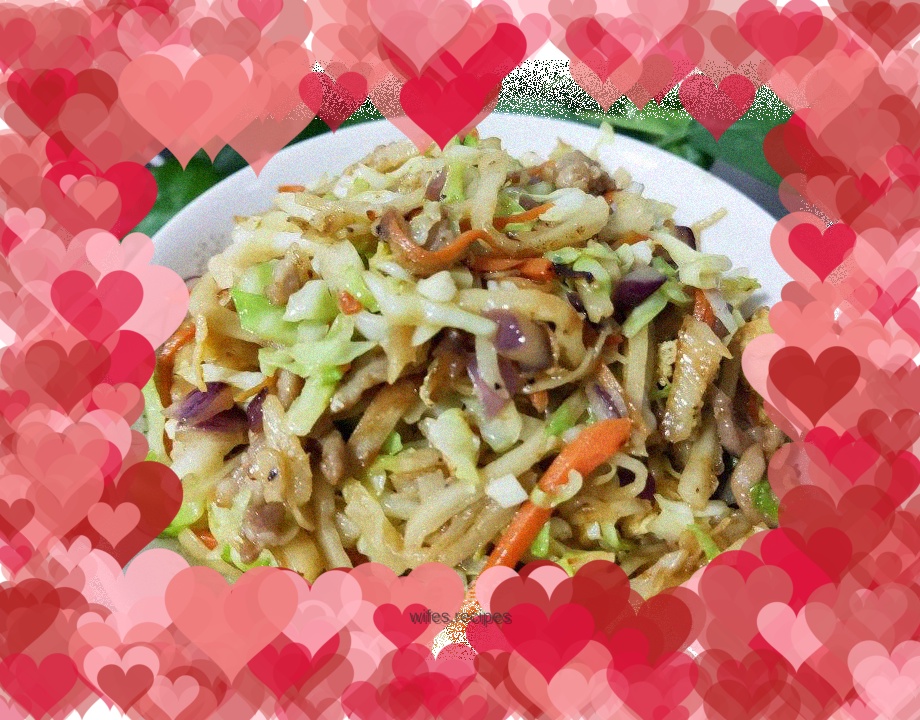 Fried Pancakes with Shredded Pork and Vegetables