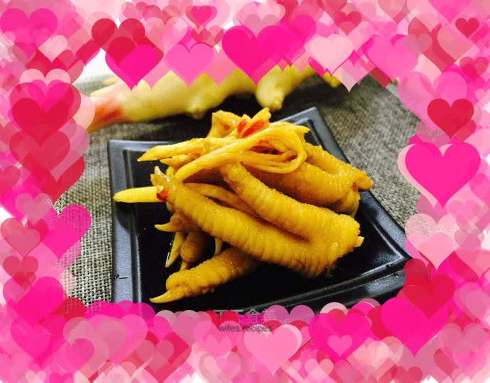 Hot and sour chicken feet