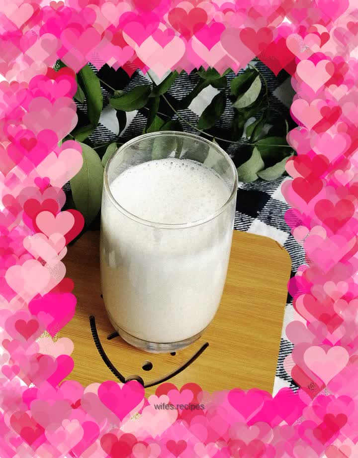 Taro and egg yolk milkshake