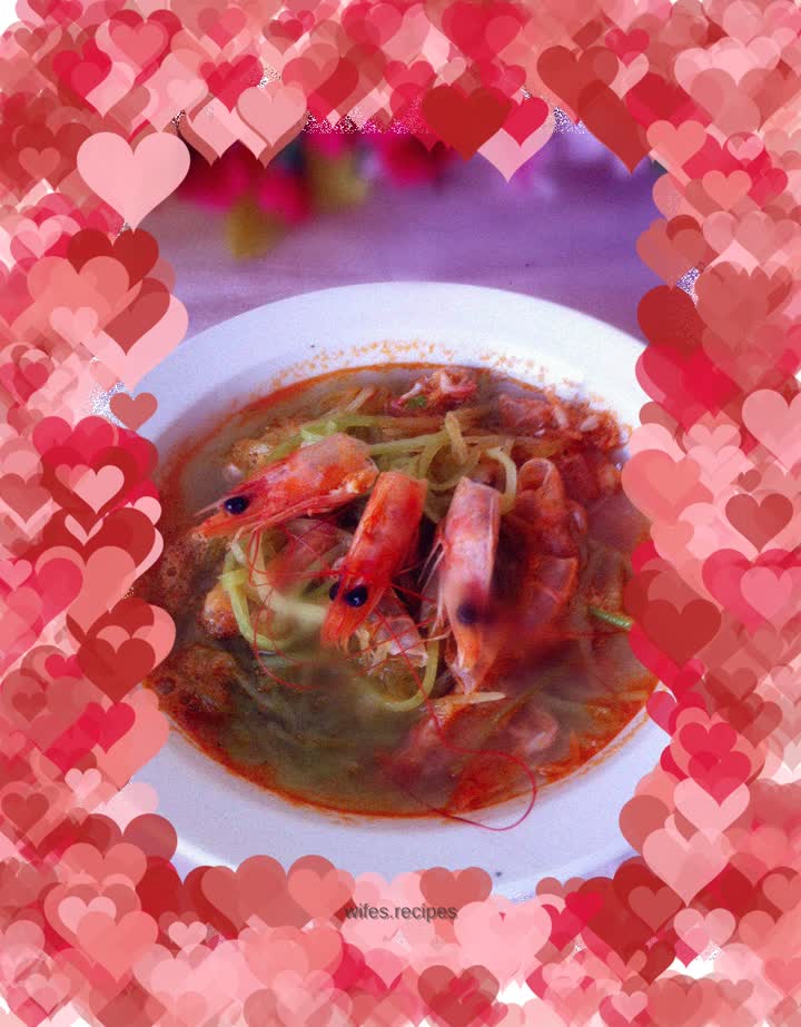 Shrimp head and radish soup