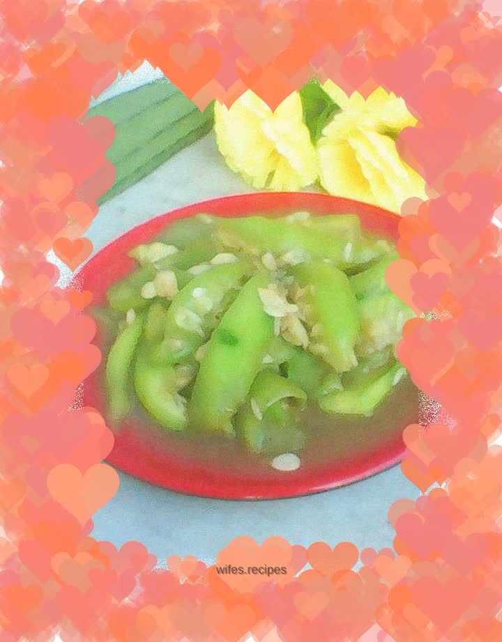 Vegetarian fried loofah