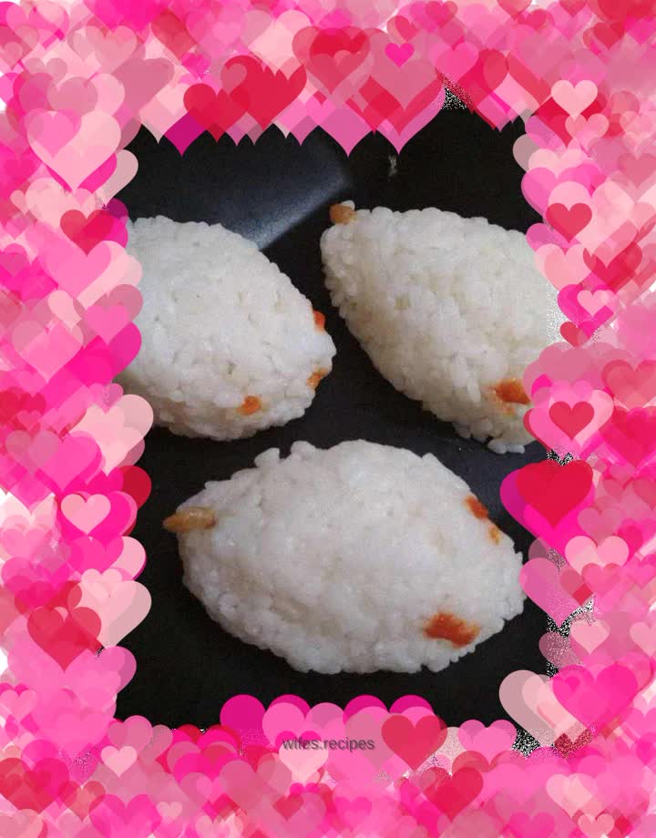 Small animal rice balls for a family of three