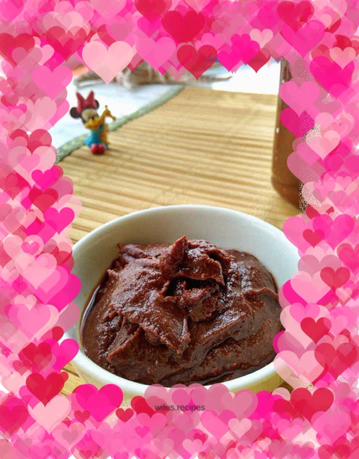 Mulberry, Rose, Ginger and Date Paste