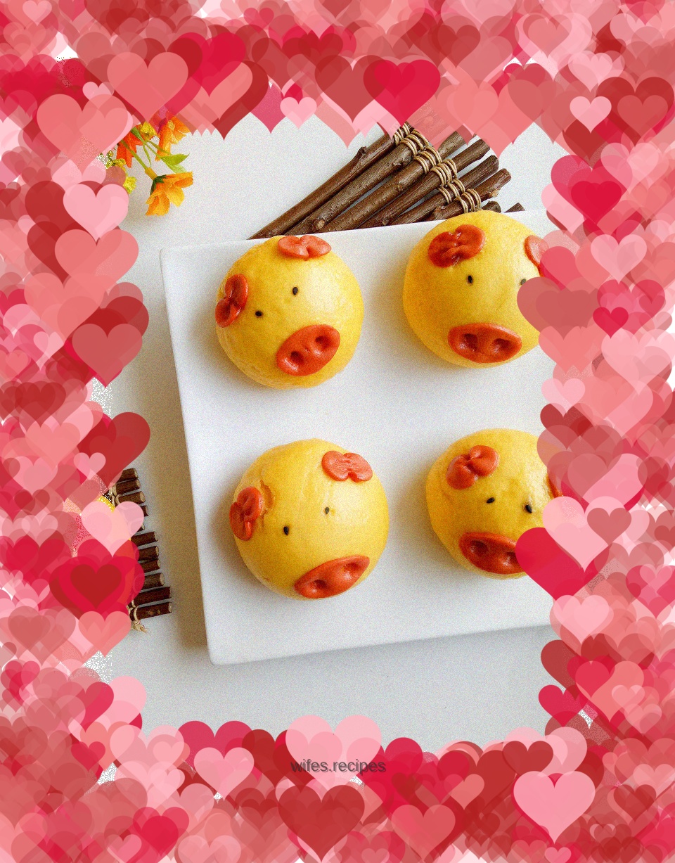 Piggy Steamed Buns